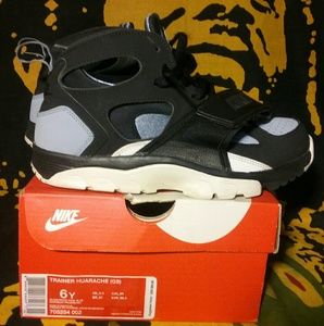 Nike Air Trainer Huarache